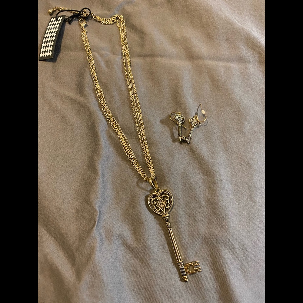 Copper Gold - Key necklace and earrings set - new!